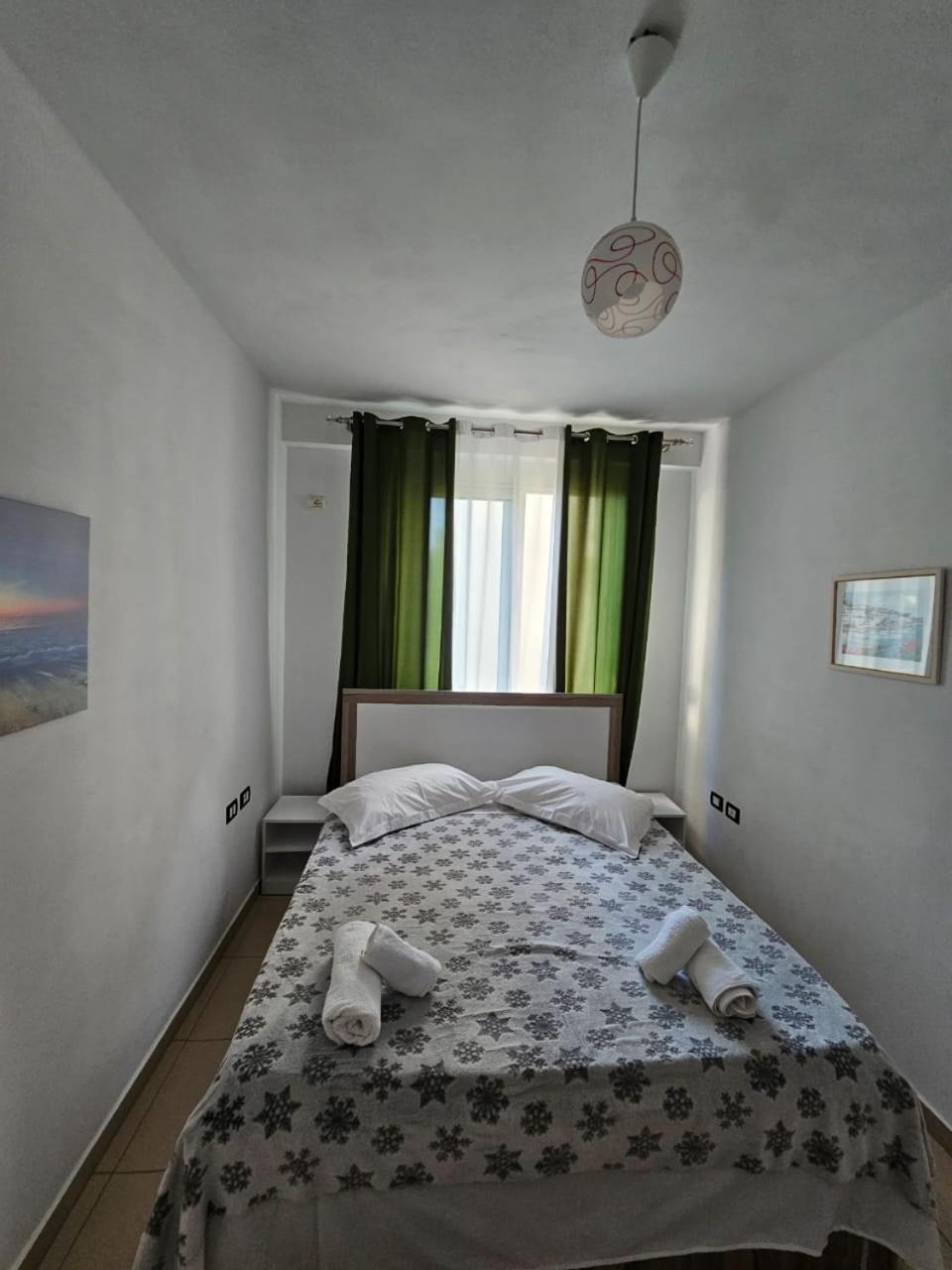 Redsun Apartment Vlorë Exterior foto